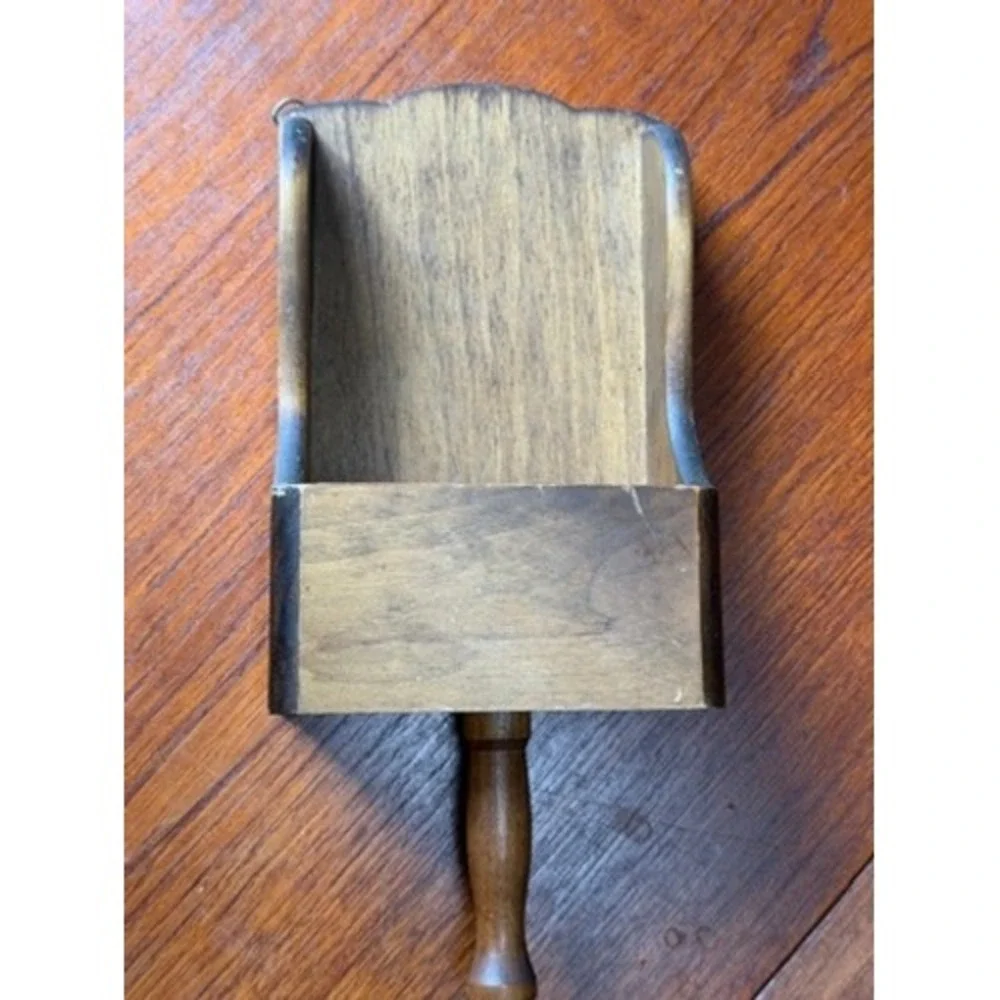 N/A vintage wooden